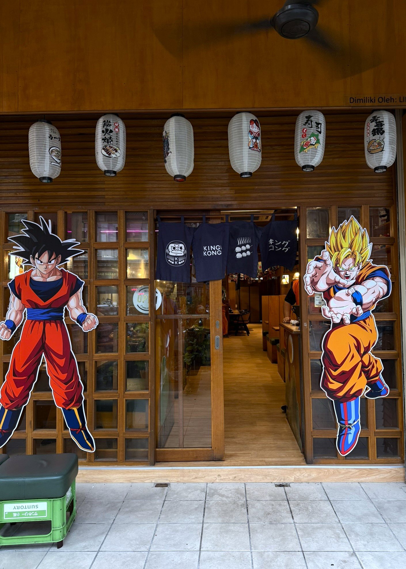 “Kuala Lumpur is one of the best places in Southeast Asia to enjoy authentic halal Asian cuisine, from Malaysian classics to flavours from across the region. Muslim travellers can discover halal Thai tom yum, Indonesian ayam geprek, Korean BBQ, Japanese ramen and Chinese-style seafood all over the city. Popular dining areas such as Bukit Bintang, Kampung Baru, KLCC and Jalan Masjid India offer countless certified halal eateries. With diverse menus, affordable prices and clear halal signage, Kuala Lumpur is a dream destination for travellers craving Asian flavours while staying Muslim-friendly.