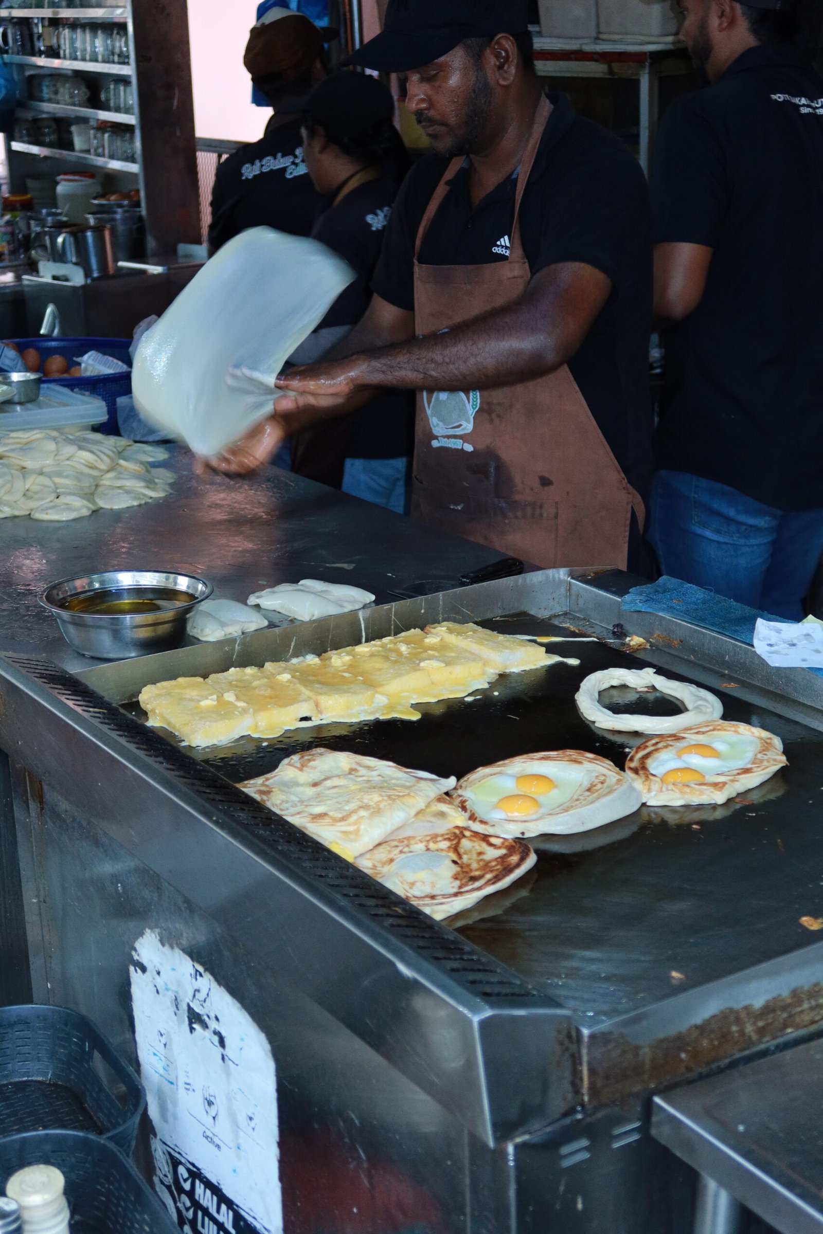 Penang offers a diverse restaurant scene with plenty of halal and Muslim-friendly options across the island. In George Town, you’ll find famous nasi kandar spots, Malay restaurants, Middle Eastern cuisine, and modern cafés. Seafood restaurants are popular along the coast, while shopping areas near Gurney Drive feature casual dining and upscale eateries. Whether you’re looking for local Malaysian dishes or international cuisine, Penang has restaurants to suit every taste.
