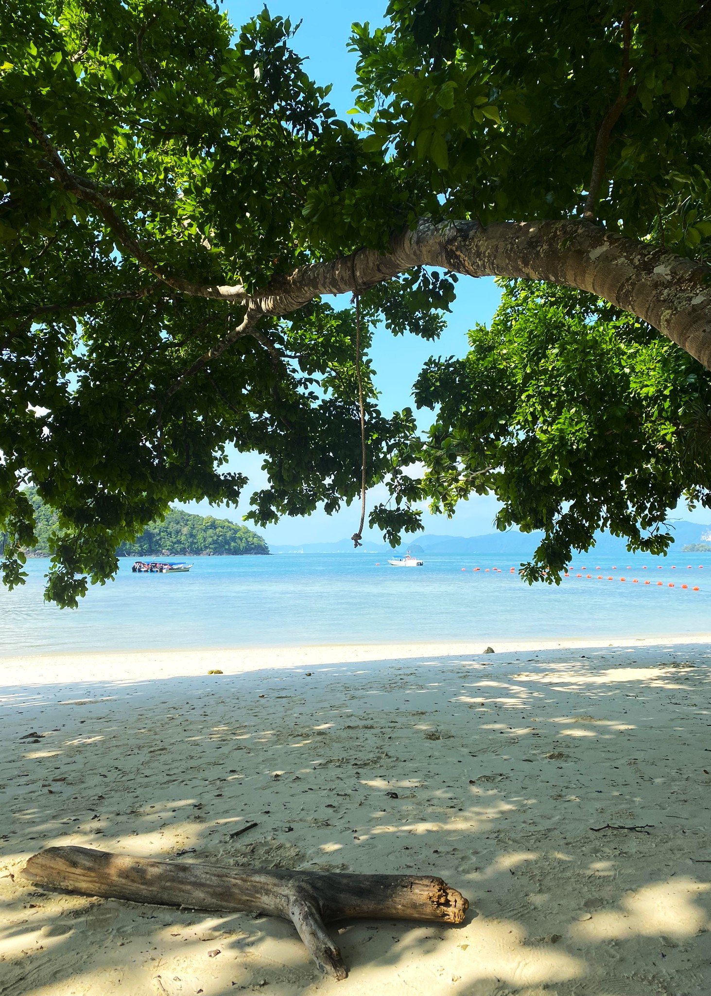 Island hopping in Langkawi is a Muslim-friendly experience, with scenic boat tours to nearby islands, halal food options nearby, and easy access to prayer facilities. It’s a relaxing and halal-friendly way to explore Langkawi’s natural beauty.