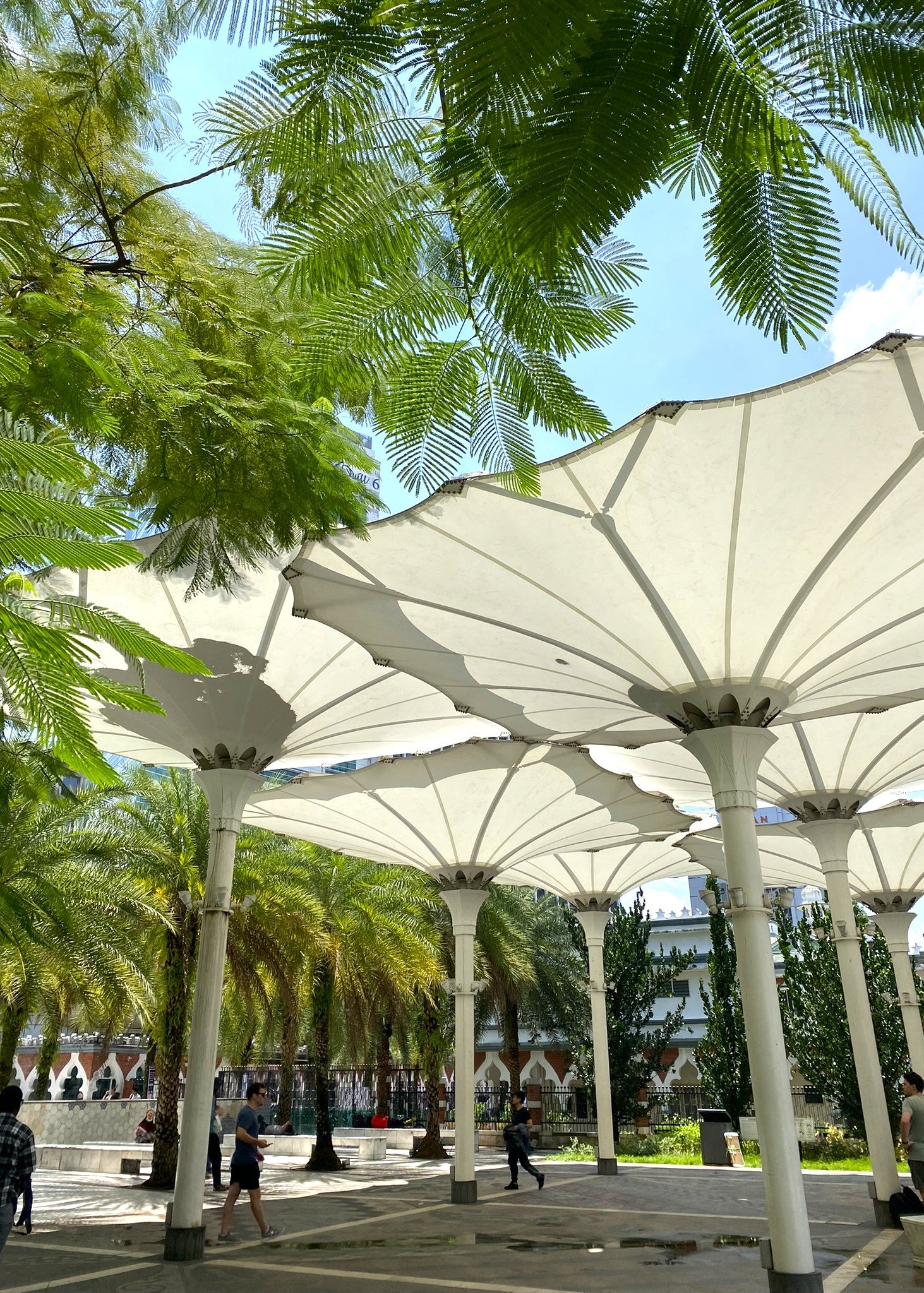 Masjid Jamek Sultan Abdul Samad is one of the oldest and most beautiful mosques in Kuala Lumpur, located where the Klang and Gombak rivers meet. Known for its striking Mughal-style domes and minarets, the mosque offers a peaceful escape from the busy city. Muslim travellers can pray, join guided visits, and learn about the early history of Islam in Malaysia. Masjid Jamek is directly connected to an LRT station and close to Merdeka Square and River of Life, making it an easy and essential stop for anyone exploring Kuala Lumpur.