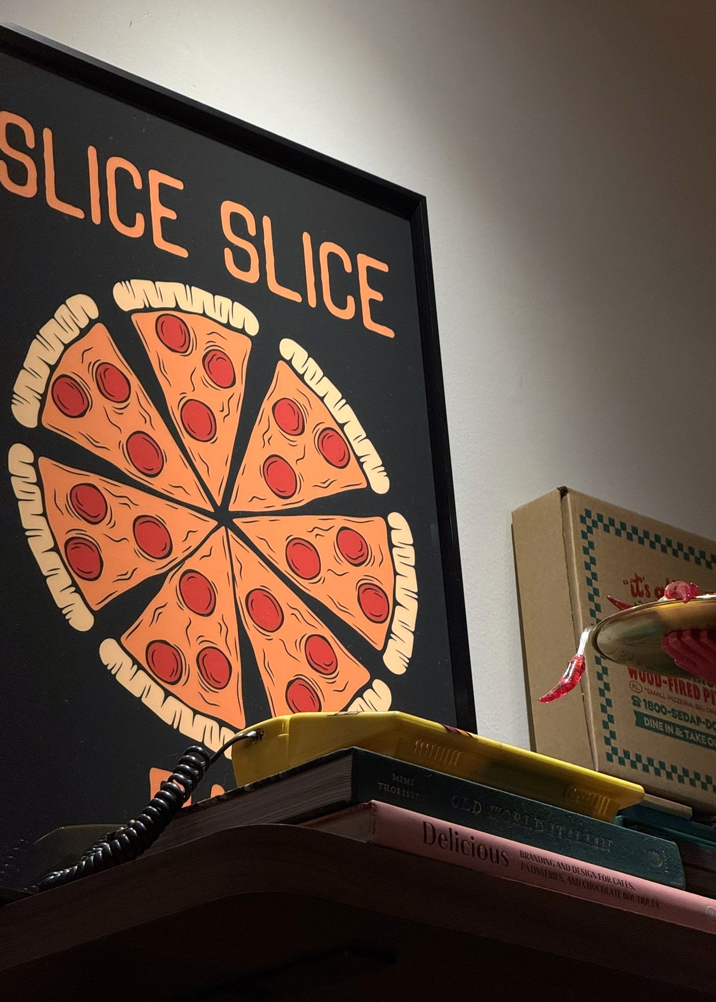 Kuala Lumpur offers plenty of halal Western dining options, from gourmet burgers and steaks to pasta, sandwiches and brunch cafés. Muslim travellers will find certified halal restaurants in areas like Bukit Bintang, KLCC and Kampung Baru, making it easy to enjoy Western comfort food while exploring the city.