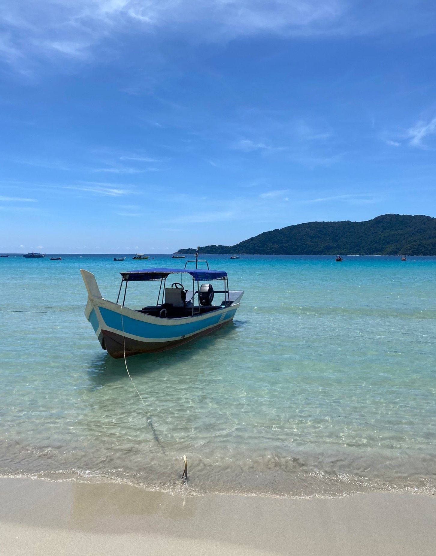 This Malaysia itinerary is perfect for Muslim travelers looking for halal food, mosques, and diverse experiences. Explore vibrant Kuala Lumpur, visit iconic landmarks like the Petronas Twin Towers, Batu Caves, and historic mosques. Continue to the cool highlands of Cameron Highlands for tea plantations and nature, then relax on the beaches of Langkawi, known for its halal restaurants and beautiful islands. With easy transportation, prayer facilities everywhere, and rich Islamic heritage, Malaysia is one of the best halal-friendly destinations in Southeast Asia.