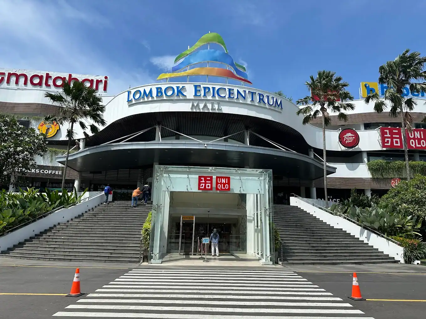 Visit Lombok Epicentrum Mall in Mataram for modern shopping, dining, and entertainment. One of the top things to do in Mataram, this mall offers plenty of halal food options, family-friendly activities, and a comfortable break from exploring Lombok.