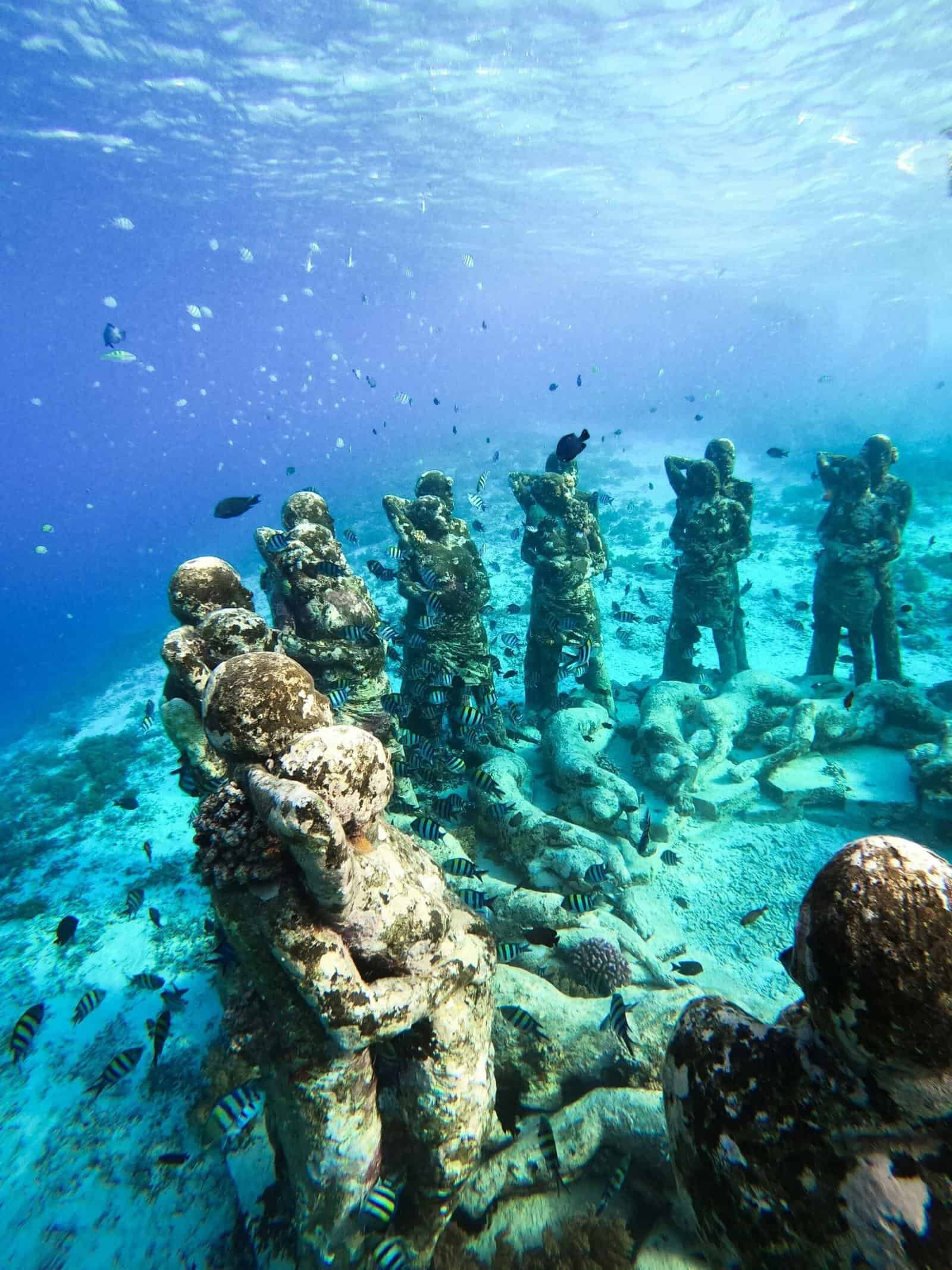 Discover the Gili Islands in Lombok, a top destination for halal travel in Asia. Famous for crystal-clear waters, white sandy beaches, and a relaxing island vibe, the Gilis offer halal food options and a welcoming atmosphere. Perfect for snorkeling, diving, and unwinding, the Gili Islands provide a beautiful and Muslim-friendly escape in Indonesia.