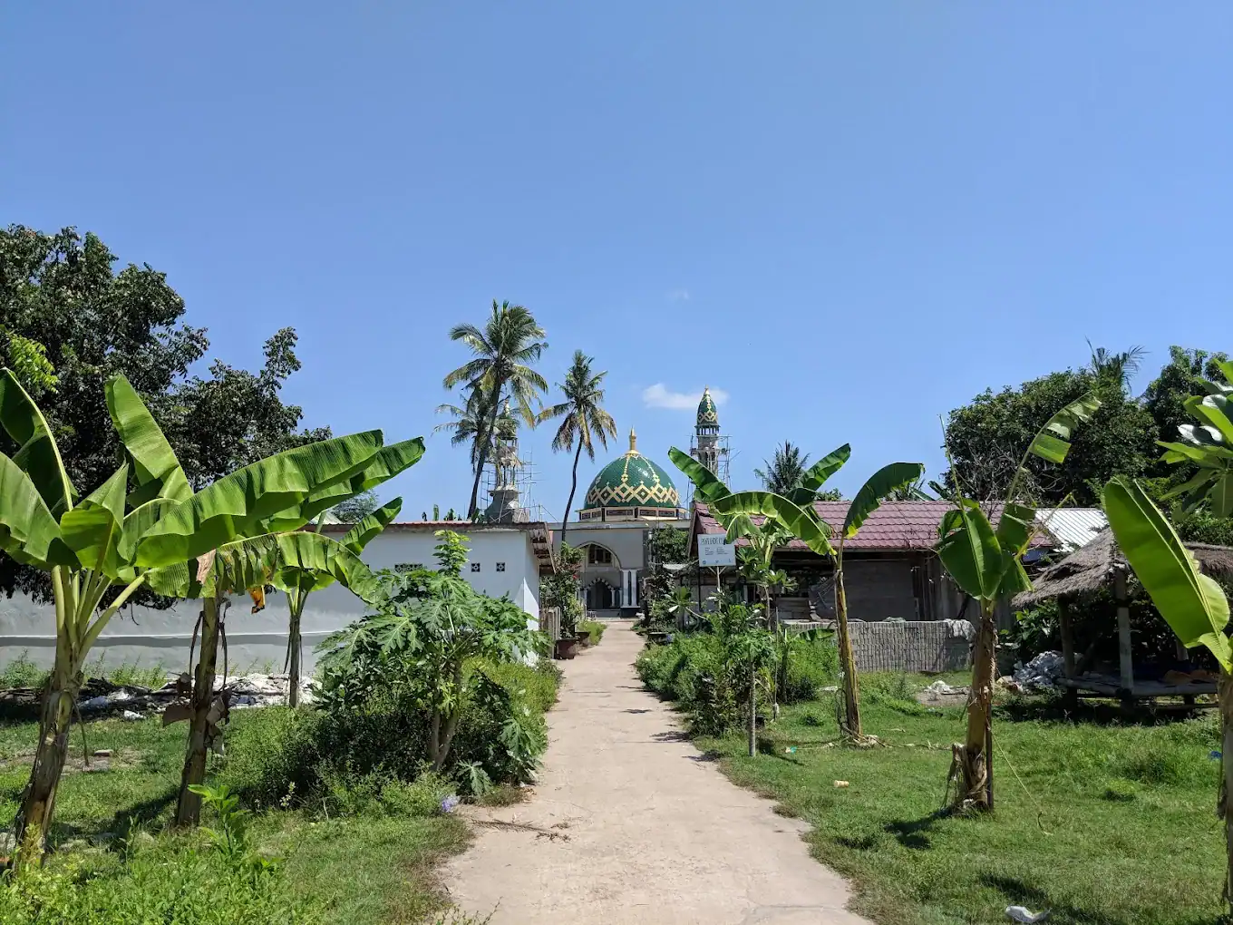 Mosque Gili Islands: Where to Find a Masjid Looking for a mosque on the Gili Islands? Each island offers a masjid for daily prayers. On Gili Trawangan and Gili Air, mosques are centrally located and easy to reach, while Gili Meno has a smaller mosque for visitors. The Gili Islands near Lombok are known for their Islamic culture, making it easy to find prayer facilities. The call to prayer is heard across the islands, helping Muslim travelers stay on schedule. Finding a mosque or masjid on the Gili Islands is simple, ensuring a comfortable halal travel experience.
