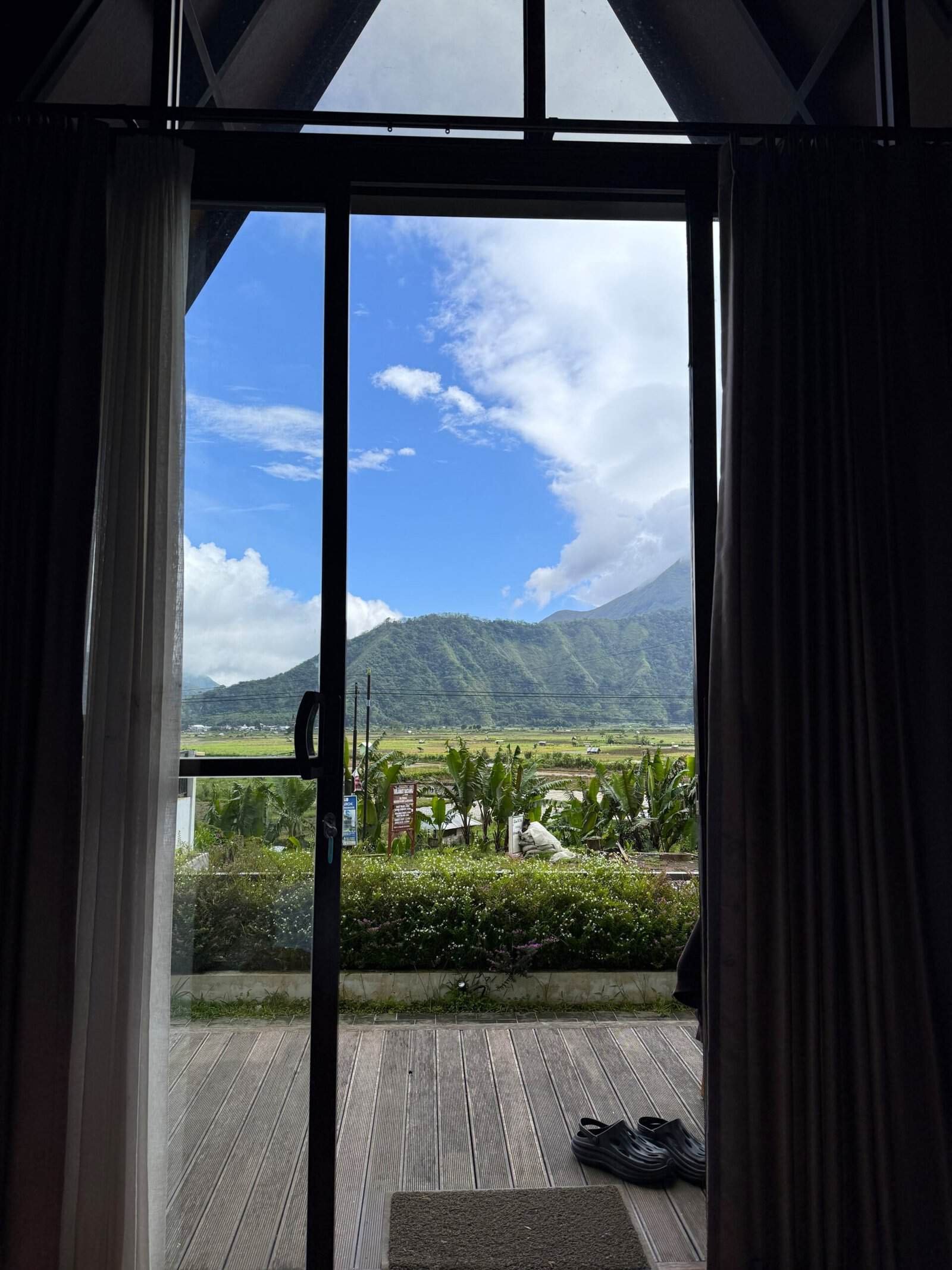 Sembalun in Lombok is a peaceful mountain village near Mount Rinjani, perfect for halal-friendly travel. Discover the best things to do in Sembalun, from scenic hikes and sunrise viewpoints to local farms and authentic Muslim culture.