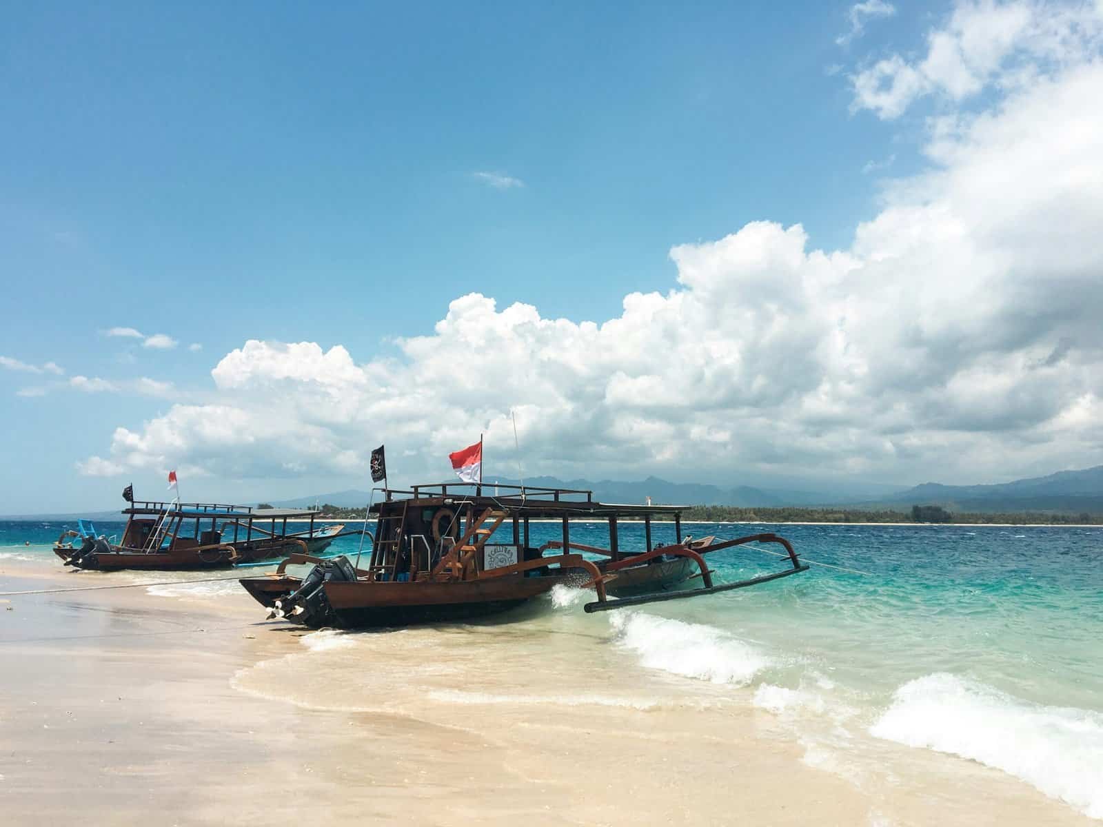 Explore Lombok, Indonesia, a rising destination for halal travel in Asia. With beautiful beaches, peaceful nature, and easy access to halal food, mosques, and Muslim-friendly accommodations, Lombok offers a comfortable and worry-free experience. From Mount Rinjani to the Gili Islands, enjoy a perfect mix of relaxation and adventure while staying true to your values. Discover halal-friendly Lombok for your next getaway.