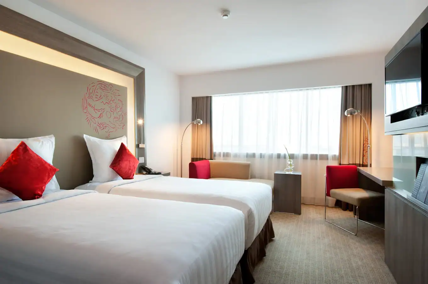Indonesia is a top destination for halal-friendly travel, offering a wide range of Muslim-friendly hotels across cities like Jakarta, Bali, and Lombok. Many accommodations provide halal dining, prayer facilities, and privacy-focused amenities for Muslim travelers. From luxury resorts to budget stays, you can enjoy comfort and convenience while staying true to your lifestyle. Whether you’re visiting for beaches, culture, or city experiences, Indonesia makes halal travel easy and accessible.