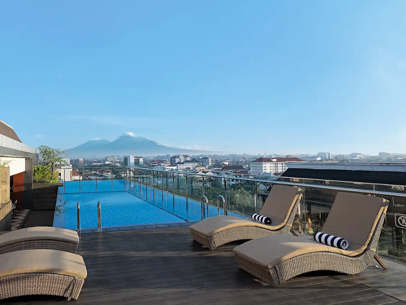 Indonesia is a top destination for halal-friendly travel, offering a wide range of Muslim-friendly hotels across cities like Jakarta, Bali, and Lombok. Many accommodations provide halal dining, prayer facilities, and privacy-focused amenities for Muslim travelers. From luxury resorts to budget stays, you can enjoy comfort and convenience while staying true to your lifestyle. Whether you’re visiting for beaches, culture, or city experiences, Indonesia makes halal travel easy and accessible.